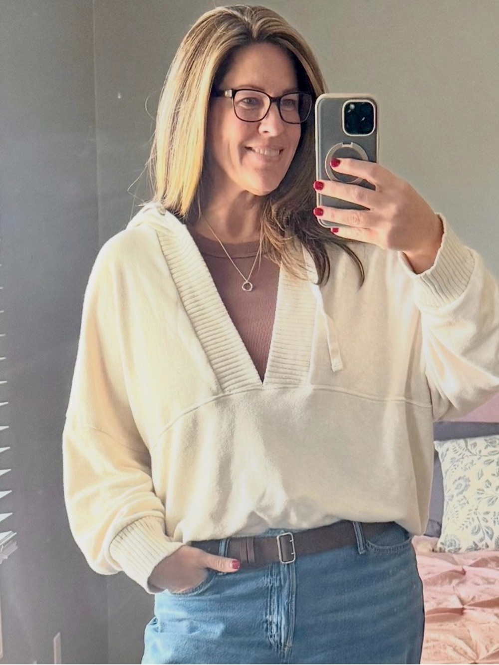 Aerie Light Cream Hooded Pullover Sweater